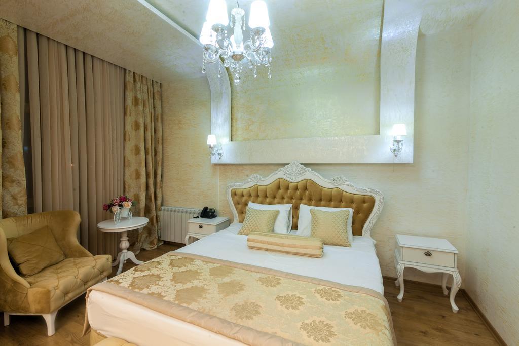 Iberia Palace Hotel Зугдіді Номер фото