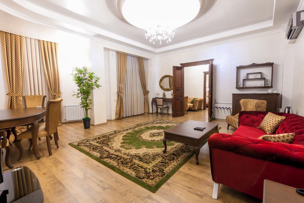 Iberia Palace Hotel Зугдіді Номер фото